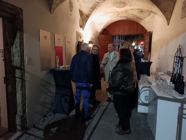 Inauguration de l’exposition Ruben Östlund – La montée des marches