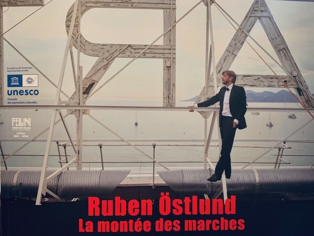 Finissage de l’exposition Ruben Östlund – La montée des marches